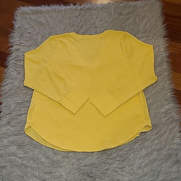 Ann Taylor yellow womens polyester stretch long sleeve flowy shirt size small - Picture 6 of 6